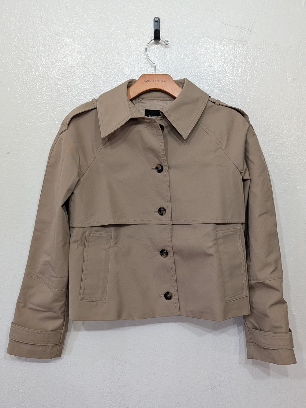 Banana Republic Cropped Trench Jacket in Taupe